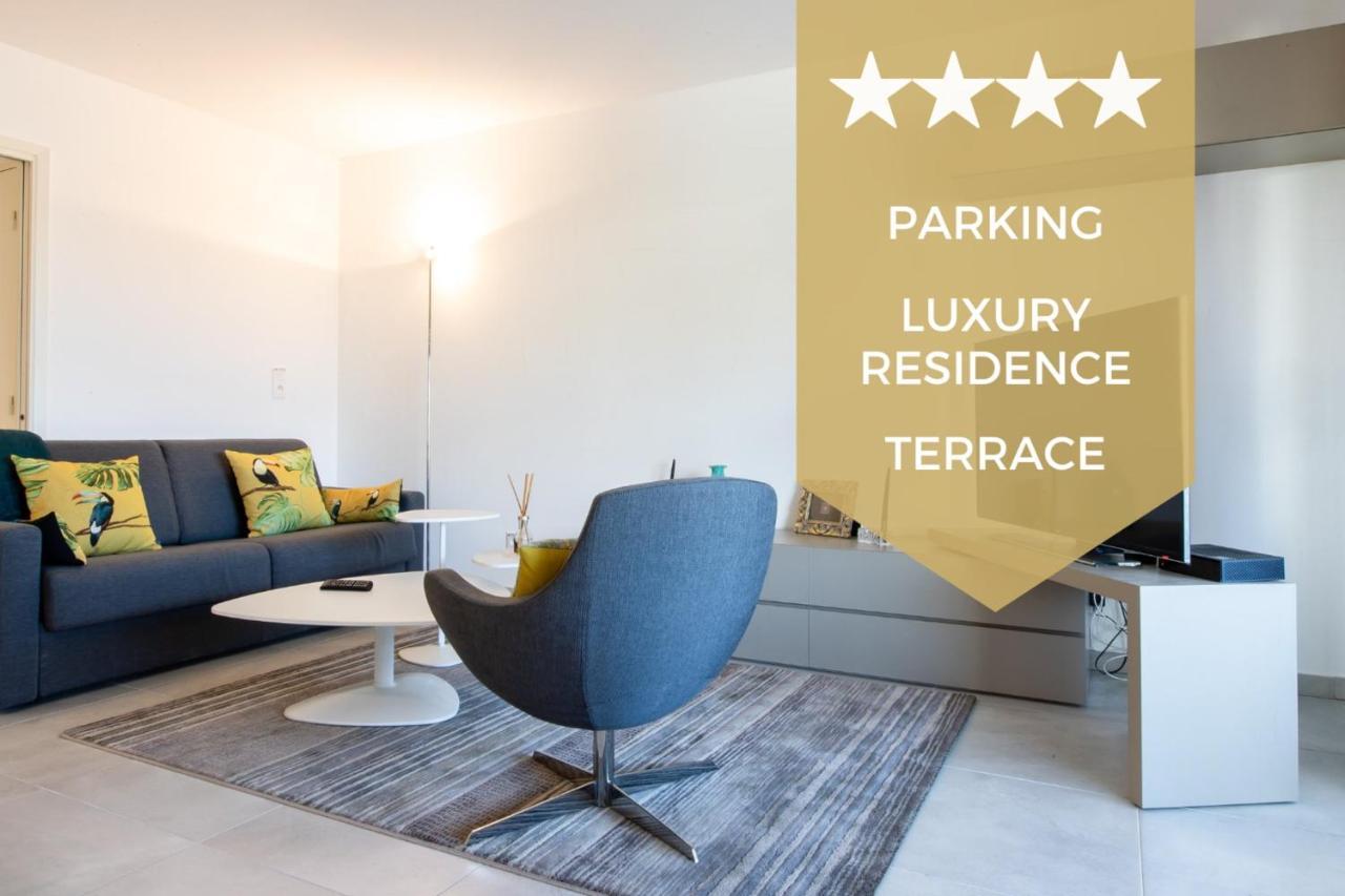 Renovated 2-Br Apartment With Terrace And Pool คานส์ ภายนอก รูปภาพ